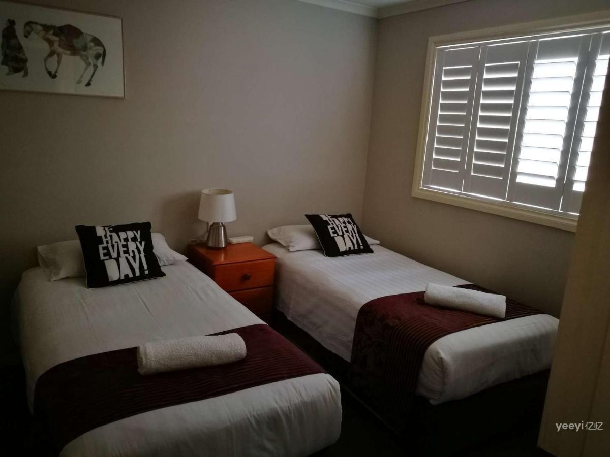 Moonee Valley Views Apart otel Melbourne Dış mekan fotoğraf