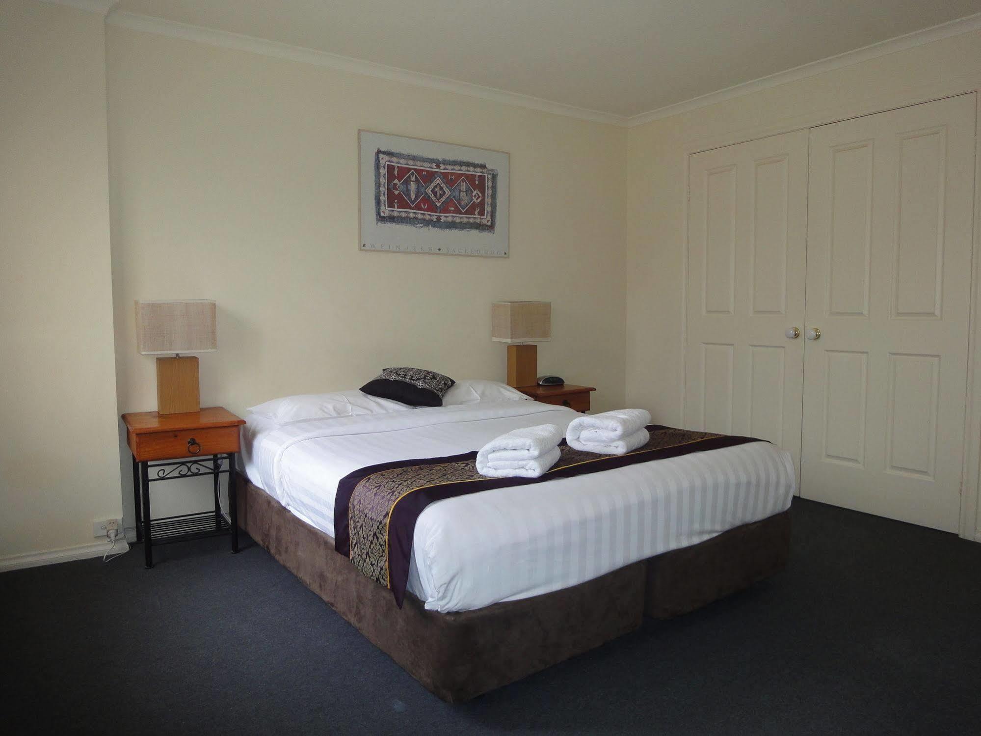 Moonee Valley Views Apart otel Melbourne Dış mekan fotoğraf