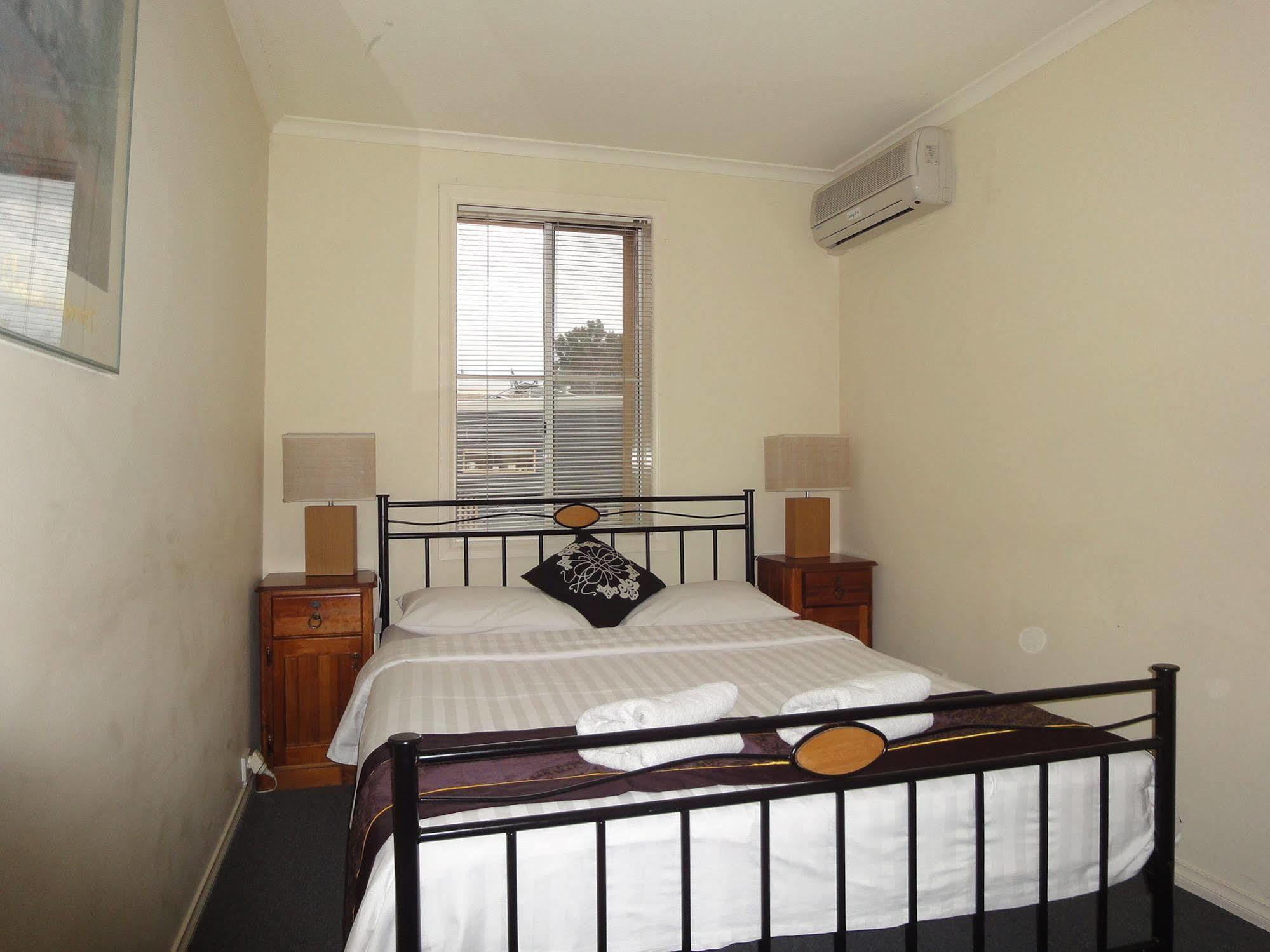 Moonee Valley Views Apart otel Melbourne Dış mekan fotoğraf